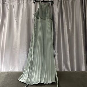 ASOS Design petite us6 sage gree pleate long dress zipper back tank like front